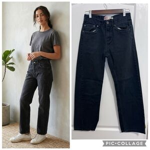 Levi's Black Relaxed Fit 18 slim Jeans size 27